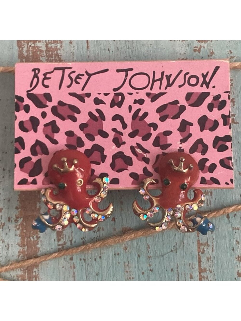 Betsey Johnson Pink Blue Crowned Octopus Holding Fish Stud Earrings Read